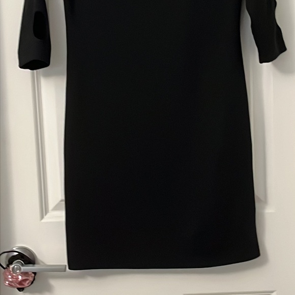 SEXY BLACK ⚫️COLD SHOULDER 👗 LOW CUT DRESS 💜 ZIPPERED LARGE - Picture 6 of 12
